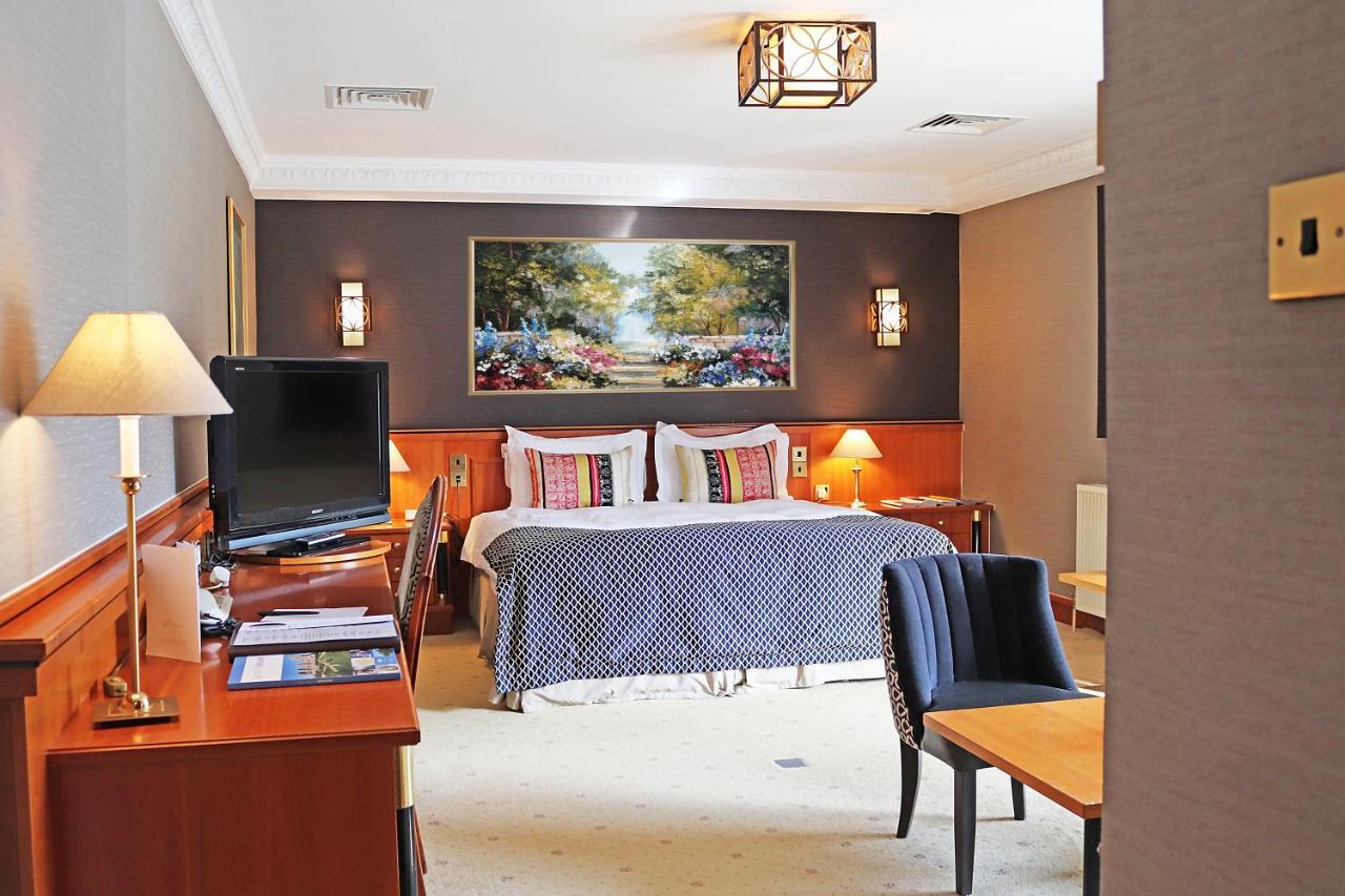 Fredrick'S Hotel Restaurant Spa Maidenhead Esterno foto
